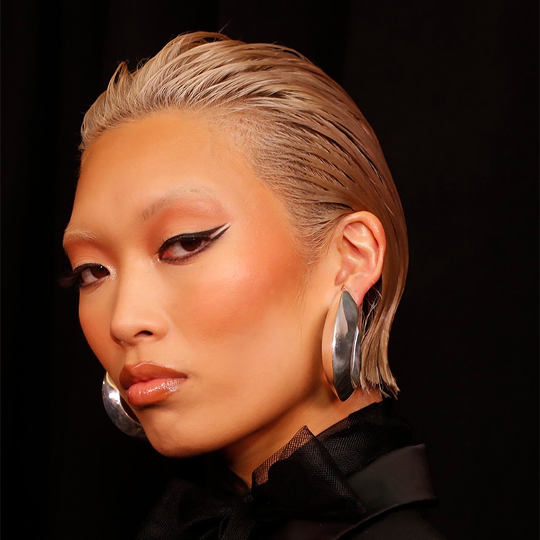 fishtail-eyeliner