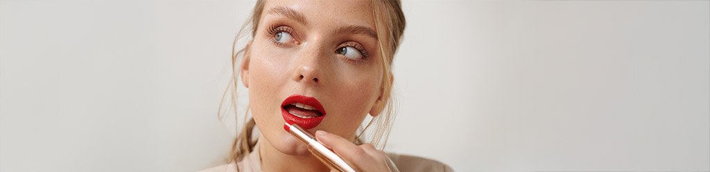 office-make-up-look