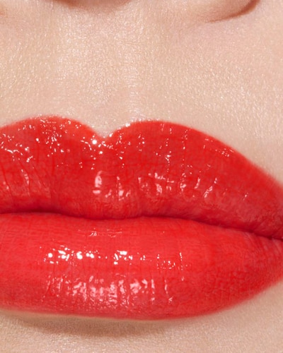 CHANEL ROUGE COCO FLASH LA COULEUR, LA BRILLANCE, L'INTENSITÉ EN UN ÉCLAIR BEAT
