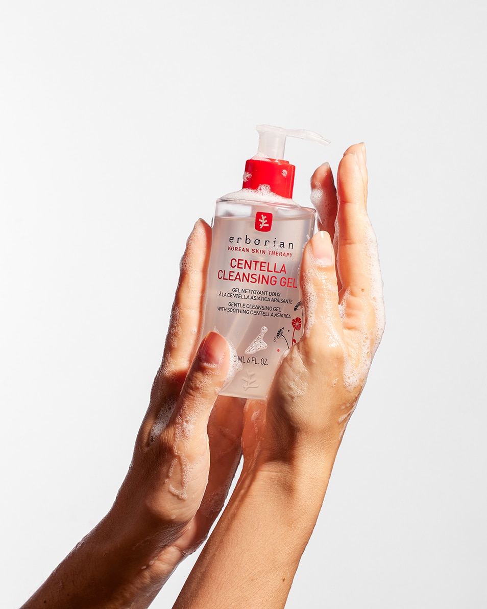 ERBORIAN CENTELLA ASIATICA CLEANSING GEL GEL NETTOYANT DOUX À LA CENTELLA ASIATICA APAISANT 180 ML 3