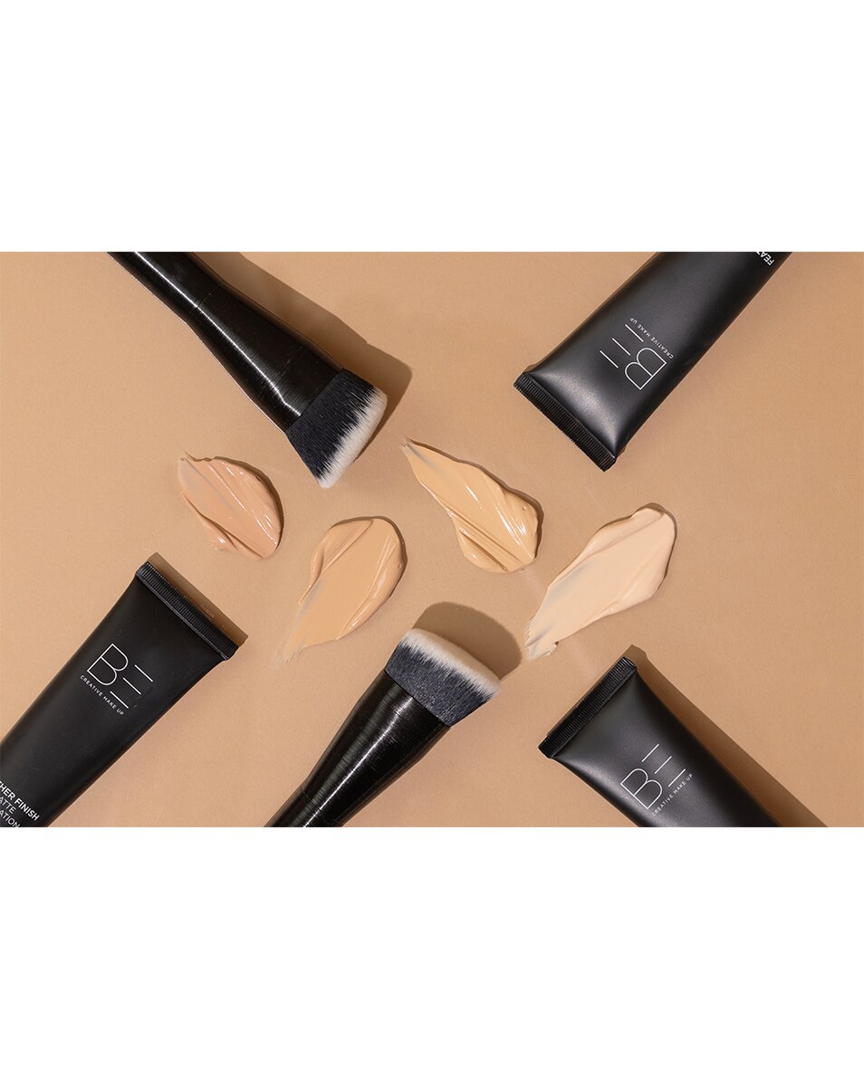 BE Creative Make Up PRO ARTIST TOOL PINCEAUX POUR FOND DE TEINT FEATHER FINISH 1 ST 3