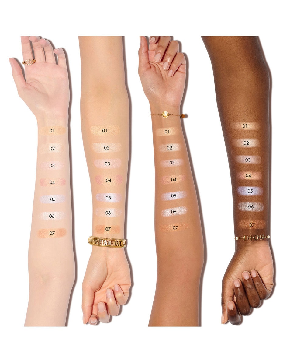 DIOR Dior Forever Glow Luminizer - Long Wear Highlighter Highlighter longue tenue - infusé d'acide hyaluronique 06 Opal Sequin 3