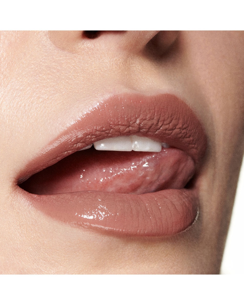 M.A.C Lustreglass Sheer Shine Lipstick - Intimate Nudes Transparente & brillant - fini lumineux & longue tenue ALONE TIME 3