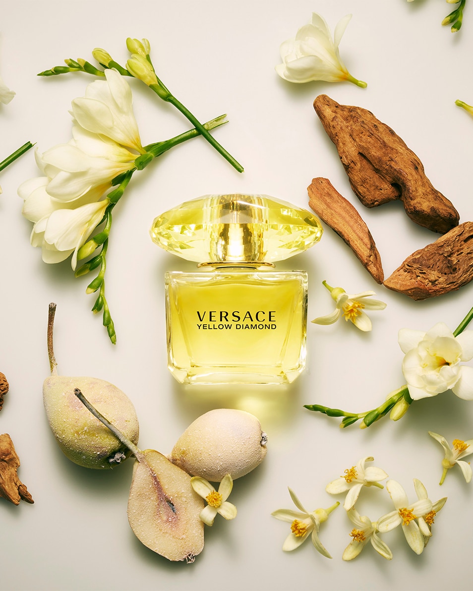 VERSACE YELLOW DIAMOND EAU DE TOILETTE VAPORISATEUR 50 ML 3