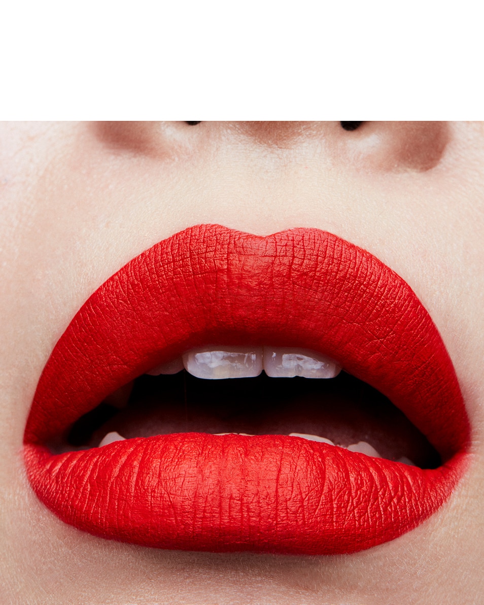 M.A.C RETRO MATTE LIQUID LIP COLOUR ROUGE À LÈVRES LIQUIDE - LONGUE TENUE DE 8H Quite the Standout 3