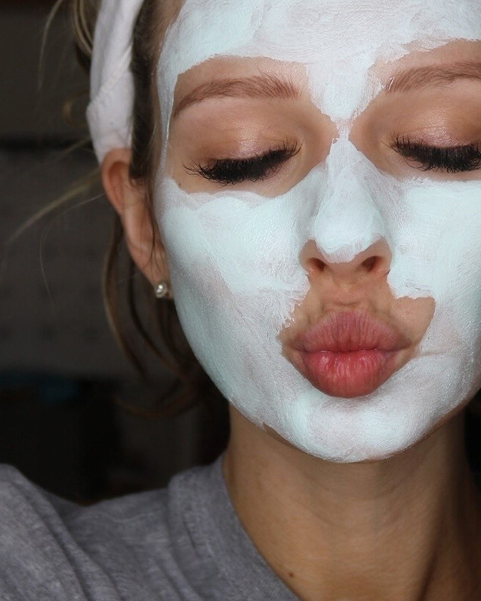 CLINIQUE BLACKHEAD SOLUTIONS 7 DAY DEEP PORE CLEANSE & SCRUB GOMMAGE, NETTOYANT & MASQUE - COMBAT LES PORES GROSSIERS ET LES POINTS NOIRS 125 ML 3