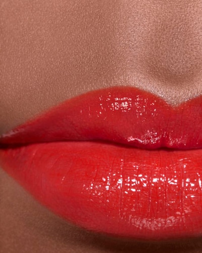CHANEL ROUGE COCO FLASH LA COULEUR, LA BRILLANCE, L'INTENSITÉ EN UN ÉCLAIR BEAT