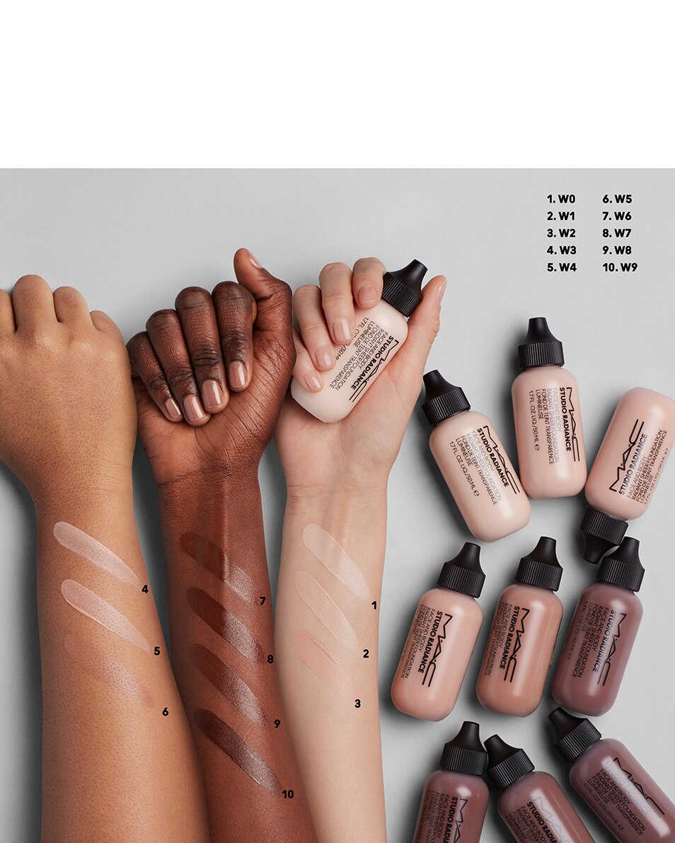 M.A.C STUDIO RADIANCE FACE AND BODY FOUNDATION RADIANT SHEER FONT DE TEINT TRANSPARENCE LUMINEUSE - WATERPROOF W5 5
