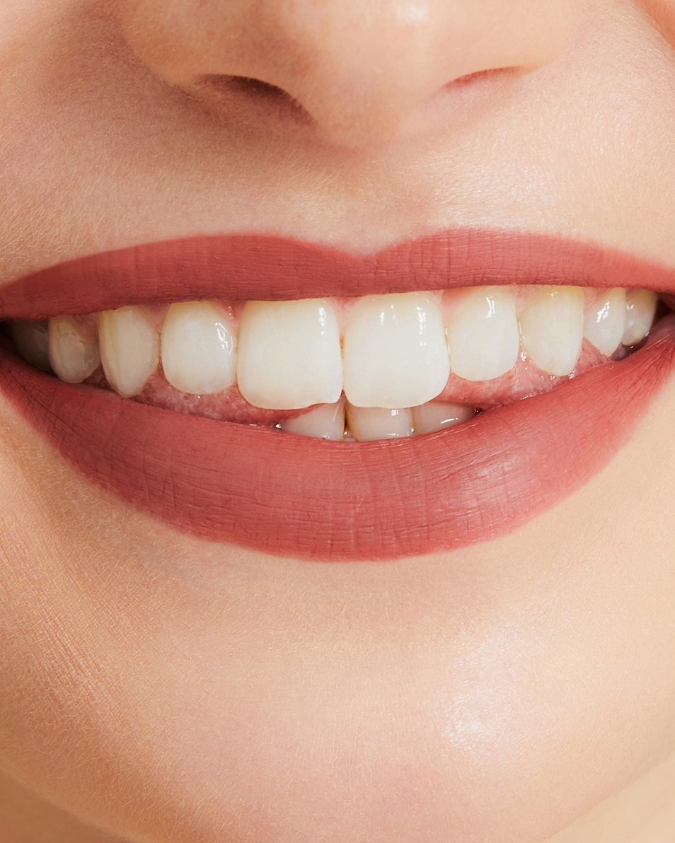 BE Creative Make Up MATTE MADNESS ROUGE A LEVRE MAT LIQUIDE 002 RUBY WHISPER 4