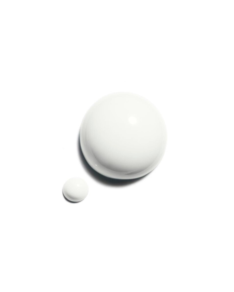 CHANEL LE VERNIS LONGUE TENUE 927 - BLANC ÉCUME 4