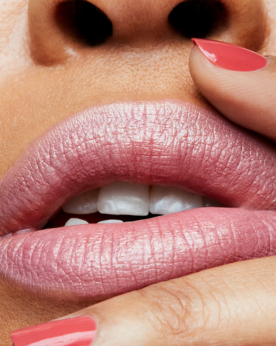 M.A.C FROST LIPSTICK ROUGE À LÈVRES PERLÉ - FINI SEMI-LUSTRÉ Lashes 4