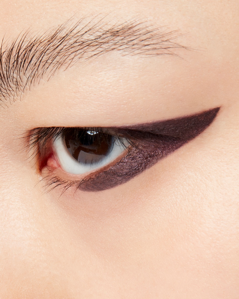 M.A.C COLOUR EXCESS GEL PENCIL EYELINER CRAYON YEUX WATERPROOF- LONGUE TENUE DE 24H Graphic Content 4