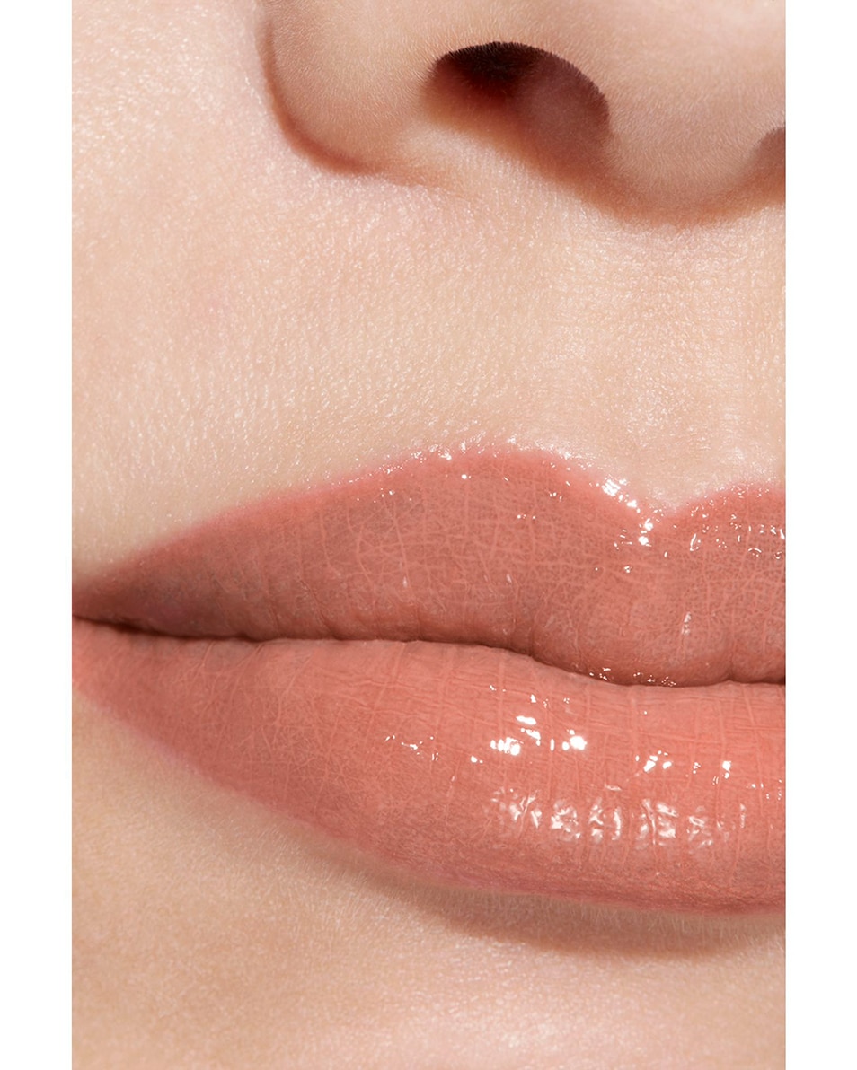 LA COULEUR, LA BRILLANCE, L'INTENSITÉ EN UN ÉCLAIR