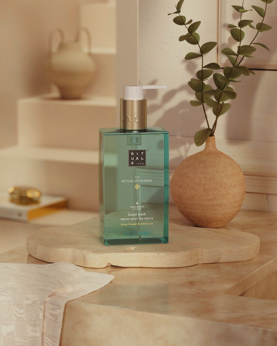 RITUALS THE RITUAL OF KARMA GEL LAVANT POUR LES MAINS 300 ML 4