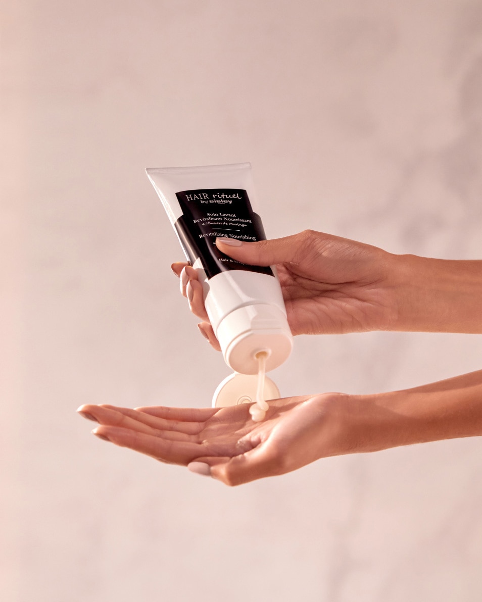 SISLEY HAIR RITUEL SOIN LAVANT REVITALISANT NOURRISSANT 200 ML 4
