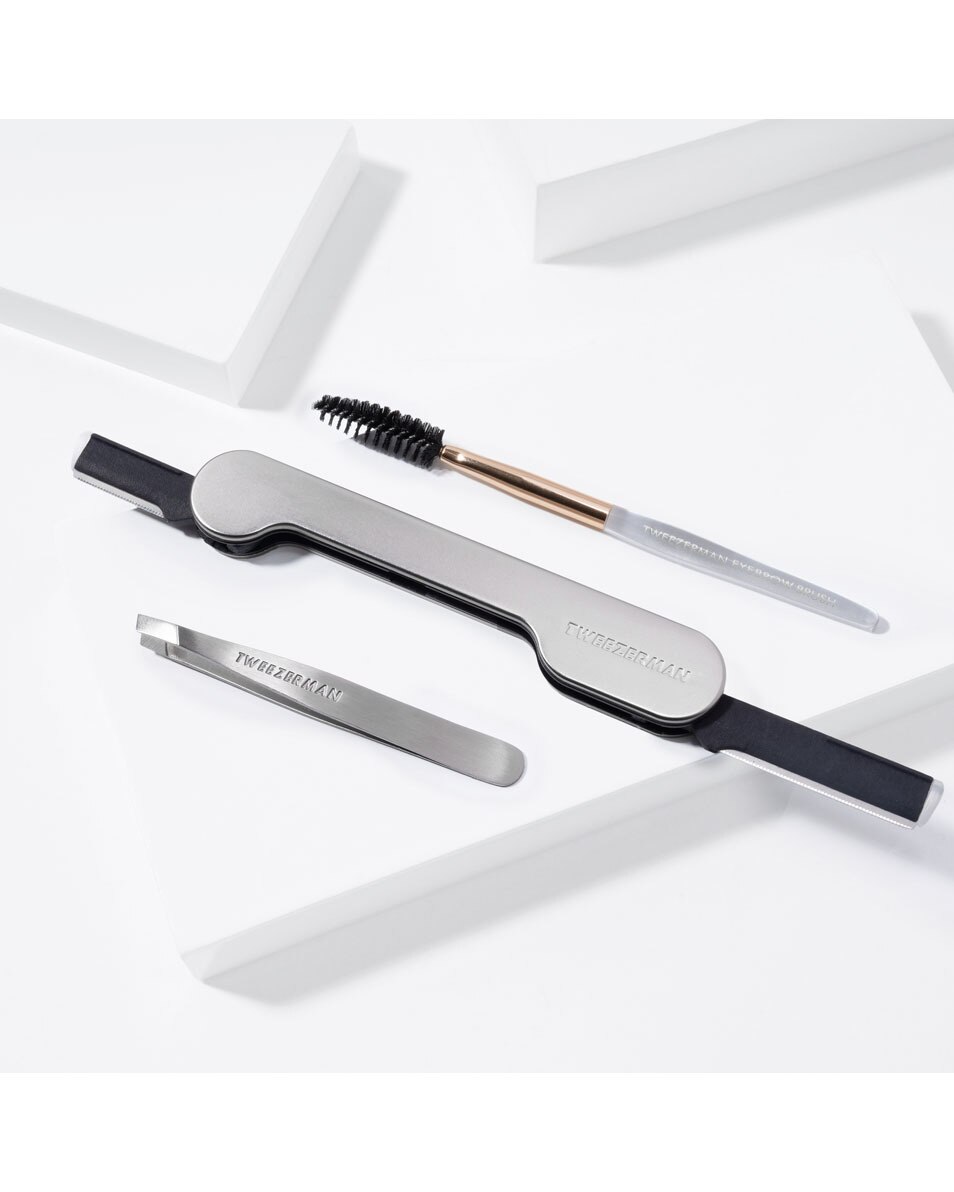 Coffret de toilettage des sourcils et du visage