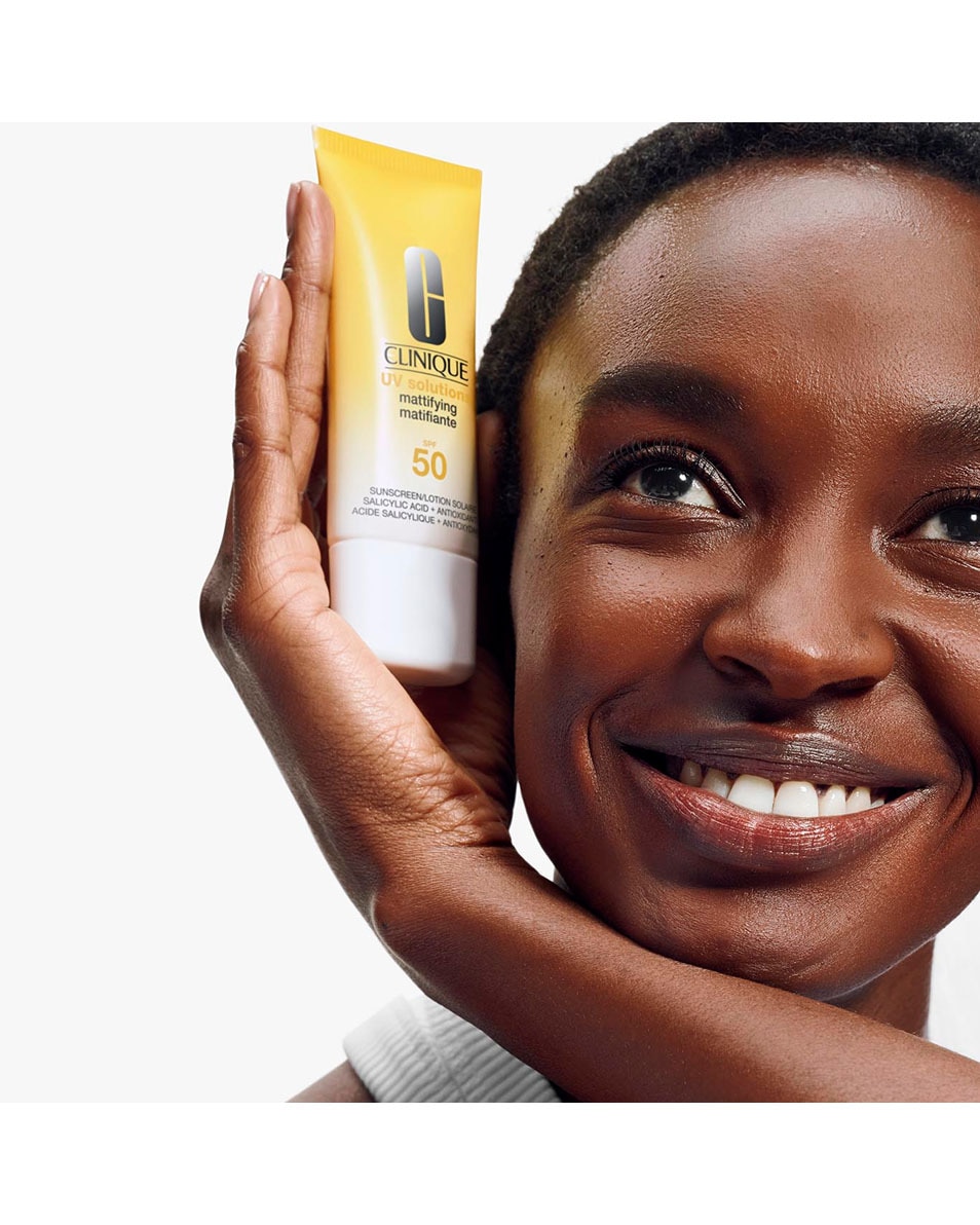 CLINIQUE UV Solutions Lotion Solaire Matifiante SPF 50 40 ML 4