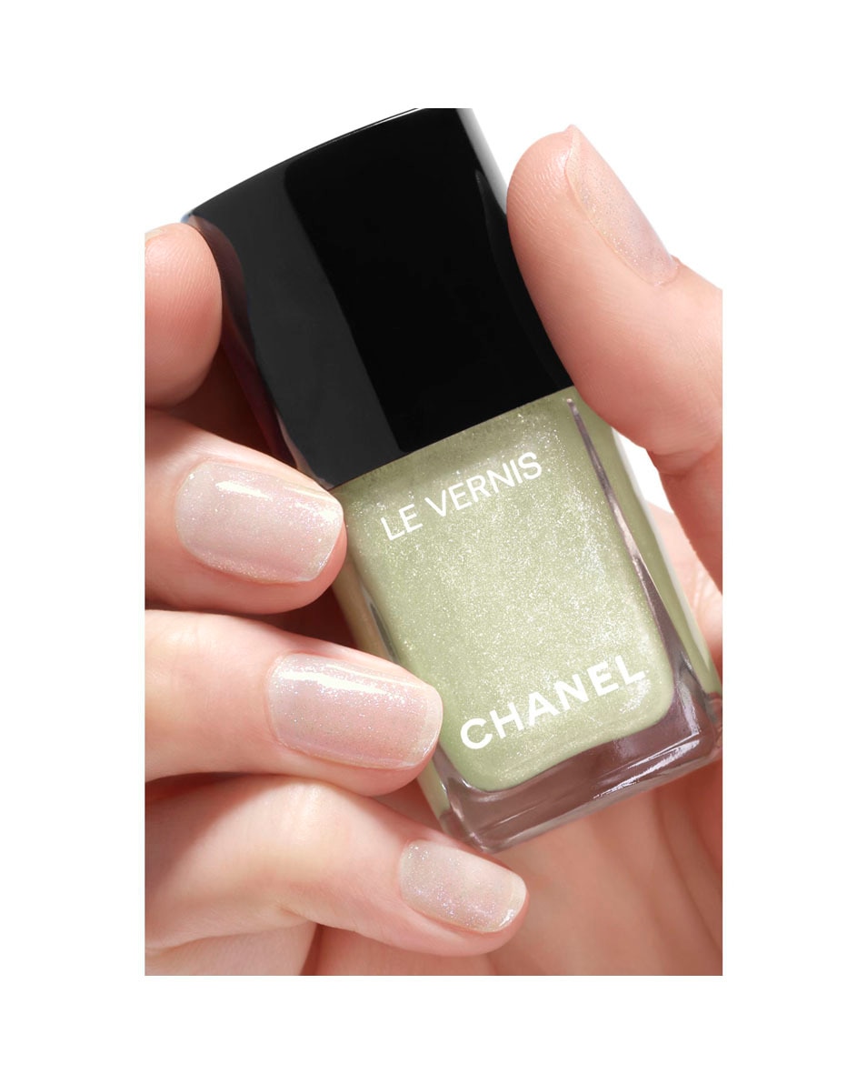 CHANEL LE VERNIS LONGUE TENUE 427 AFFIRMÉE 4