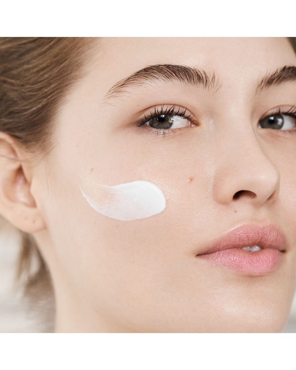 ESTÉE LAUDER DAYWEAR Crème hydratation 24H Multi-Protection SPF15 30 ML 4