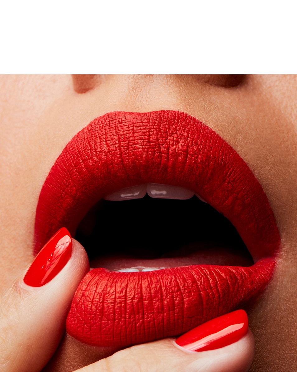 M.A.C RETRO MATTE LIQUID LIP COLOUR ROUGE À LÈVRES LIQUIDE - LONGUE TENUE DE 8H Quite the Standout 4