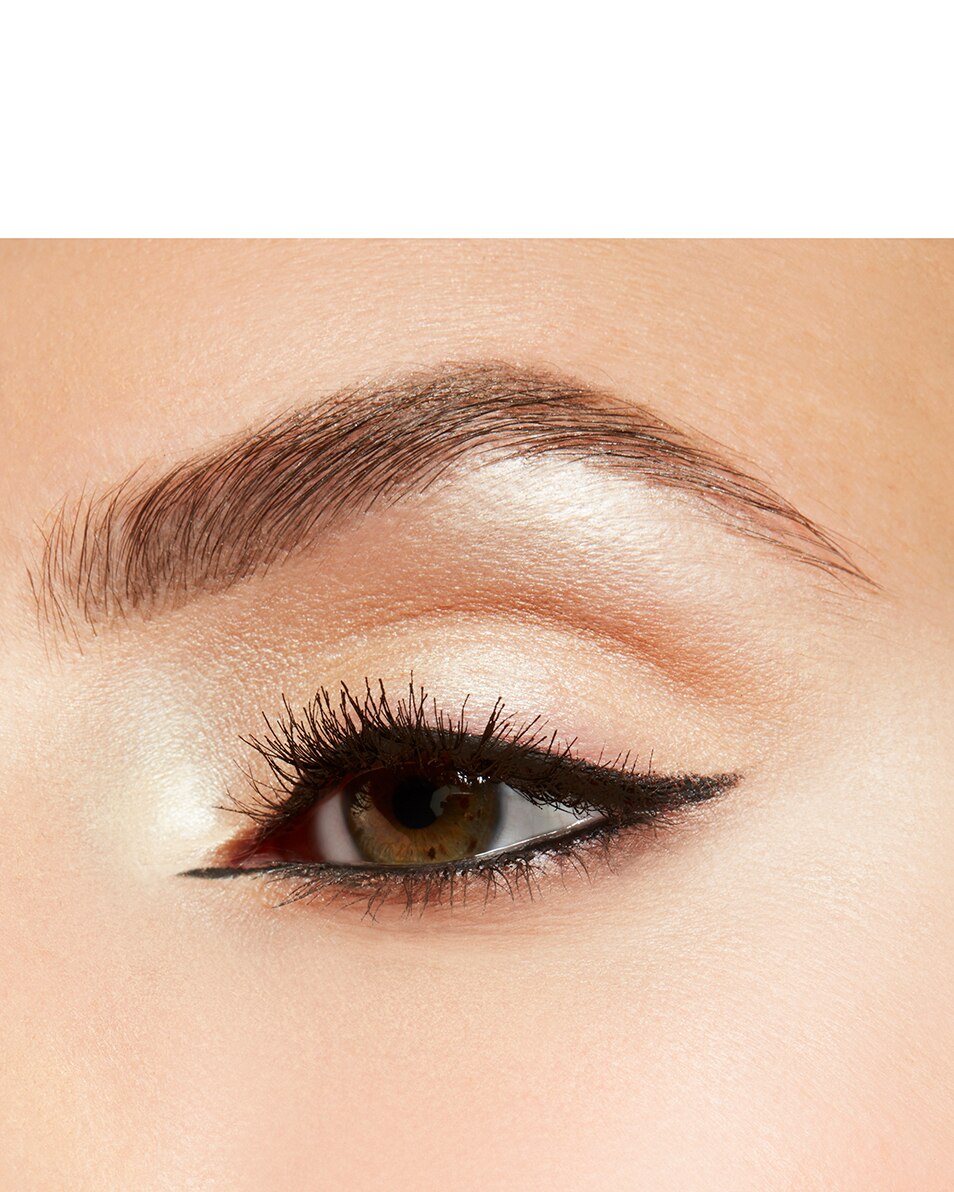 M.A.C FROST EYE SHADOW OMBRE/FARD À PAUPIÈRES - LONGUE TENUE - UTILISATION SÈCHE OU HUMIDE Nylon 4