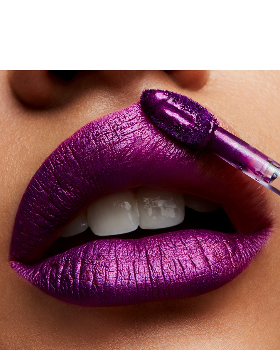 M.A.C RETRO MATTE LIQUID LIP COLOUR METALLICS ROUGE À LÈVRES LIQUIDE - LONGUE TENUE DE 8H Moonstone Whisper 4