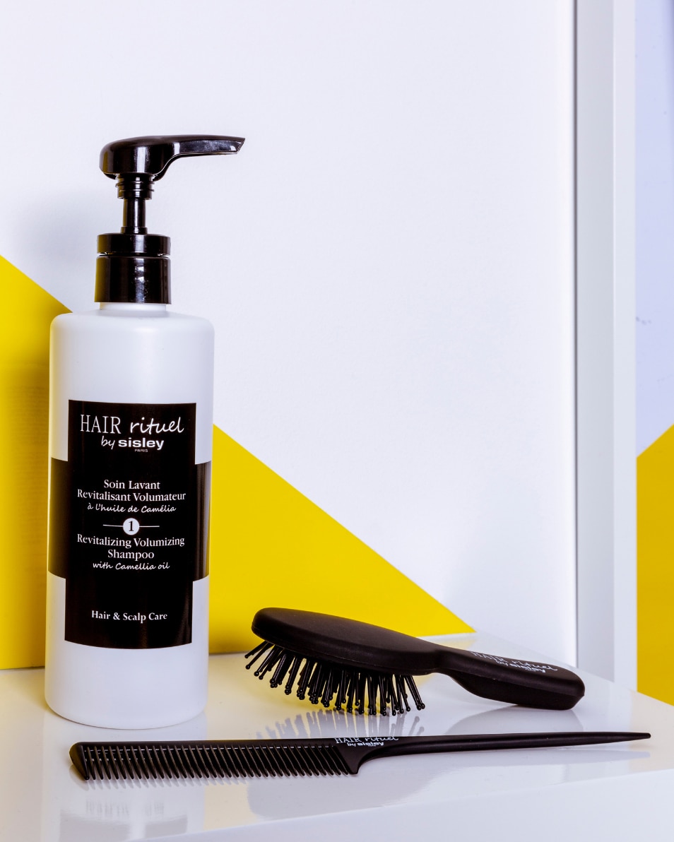 SISLEY HAIR RITUEL REVITALIZING VOLUMIZING SHAMPOO WITH CAMELLIA OIL 200 ML 4
