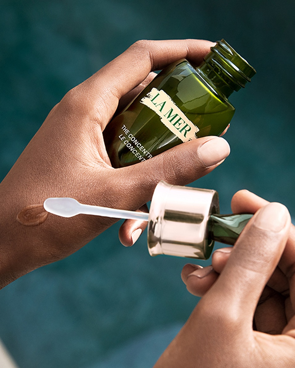 LA MER THE CONCENTRATE SÉRUM - APAISE, RENFORCE ET ADOUCIT LA PEAU 50 ML 5