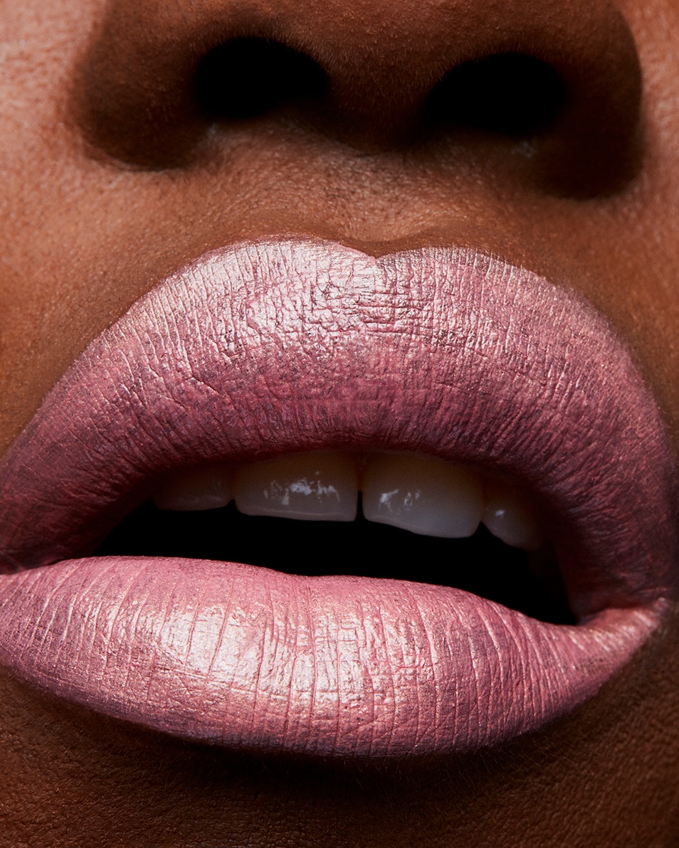 M.A.C FROST LIPSTICK ROUGE À LÈVRES PERLÉ - FINI SEMI-LUSTRÉ Lashes 5