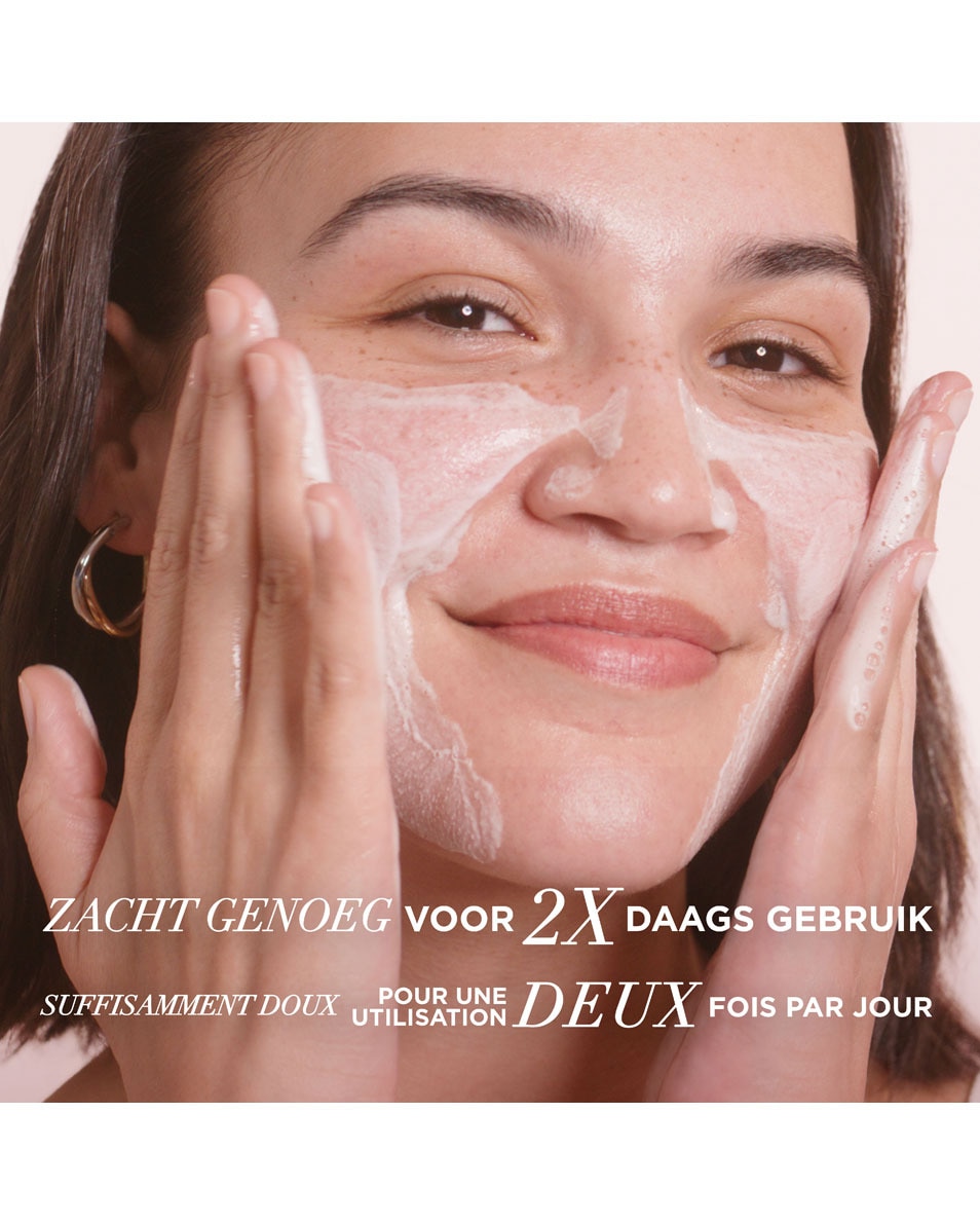 IT COSMETICS CONFIDENCE IN A CLEANSER SÉRUM NETTOYANT HYDRATANT POUR LE VISAGE 148 ML 5