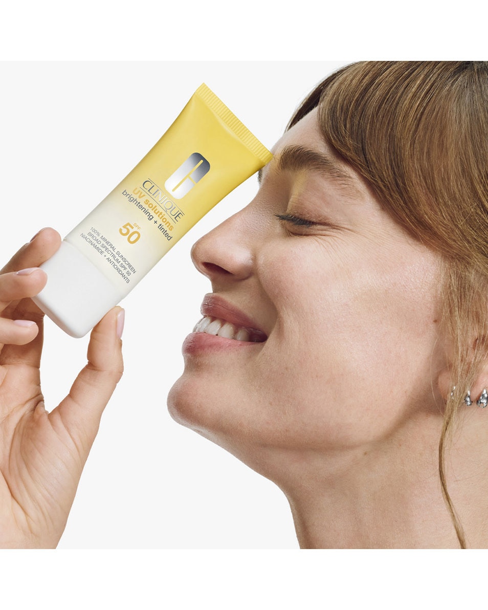 CLINIQUE UV Solutions Soin Solaire Illuminateur Teinté? SPF 50 Light 5