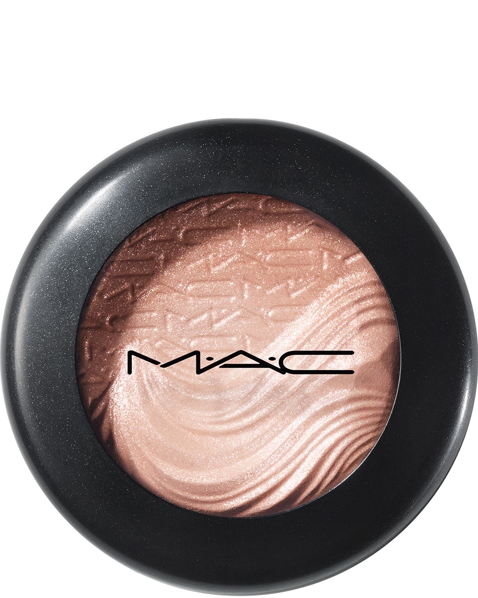 M.A.C IN EXTRA DIMENSION EYE SHADOW FARD/OMBRE À PAUPIÈRES HYBRIDE - LONGUE TENUE DE 10H A Natural Flirt