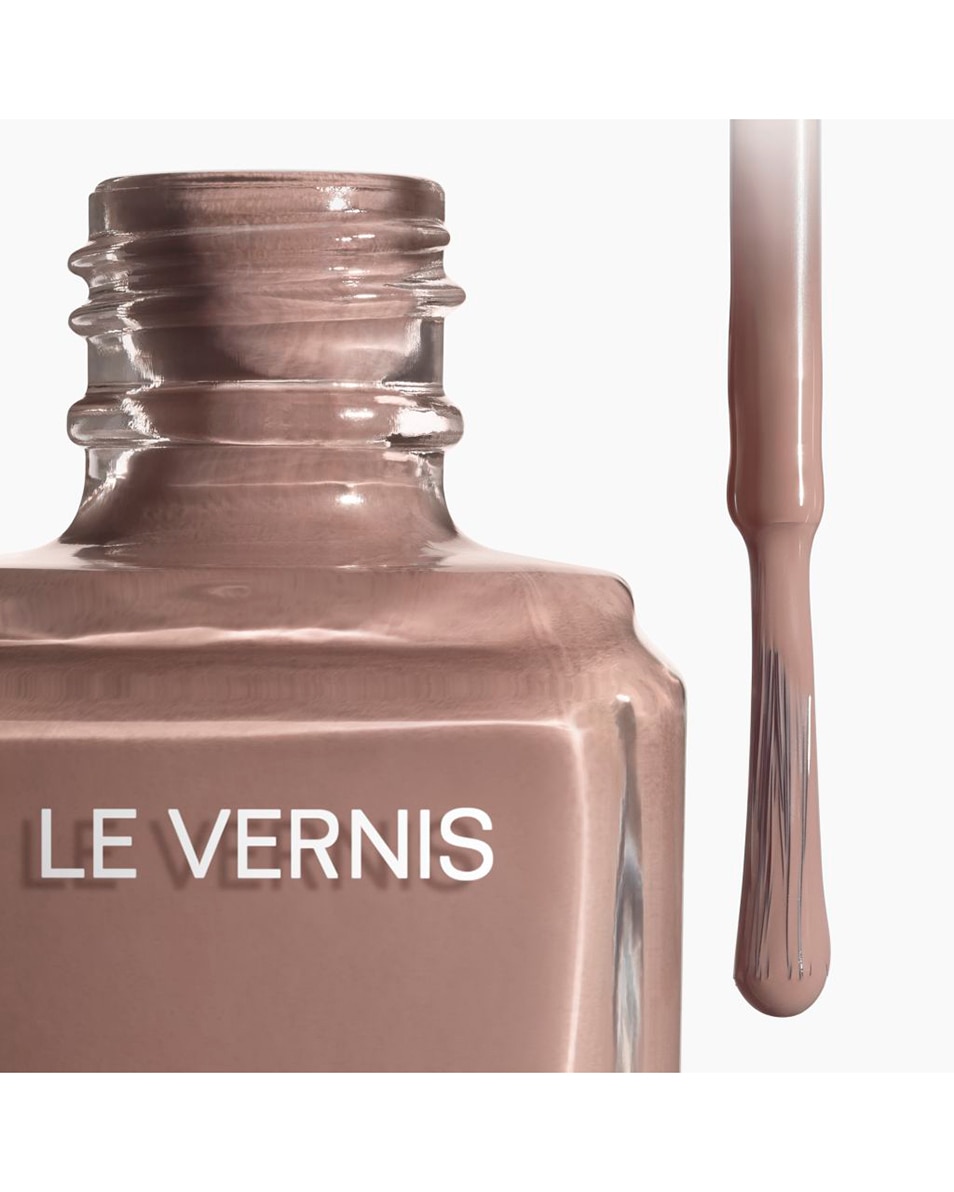 CHANEL LE VERNIS LONGUE TENUE 105 PARTICULIÈRE 2