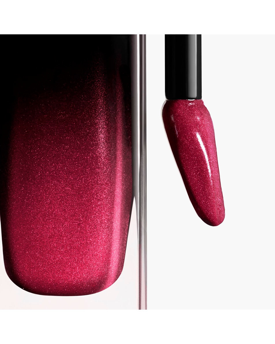 LE ROUGE LIQUIDE BRILLANT ULTRA TENUE