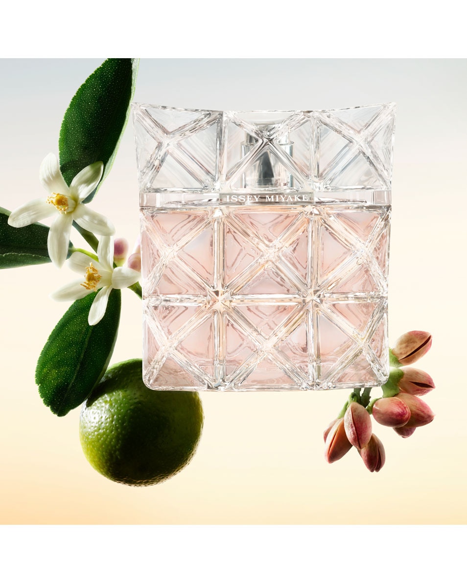 ISSEY MIYAKE Lumière d'Issey Eau de Parfum Recharge 150 ML 2