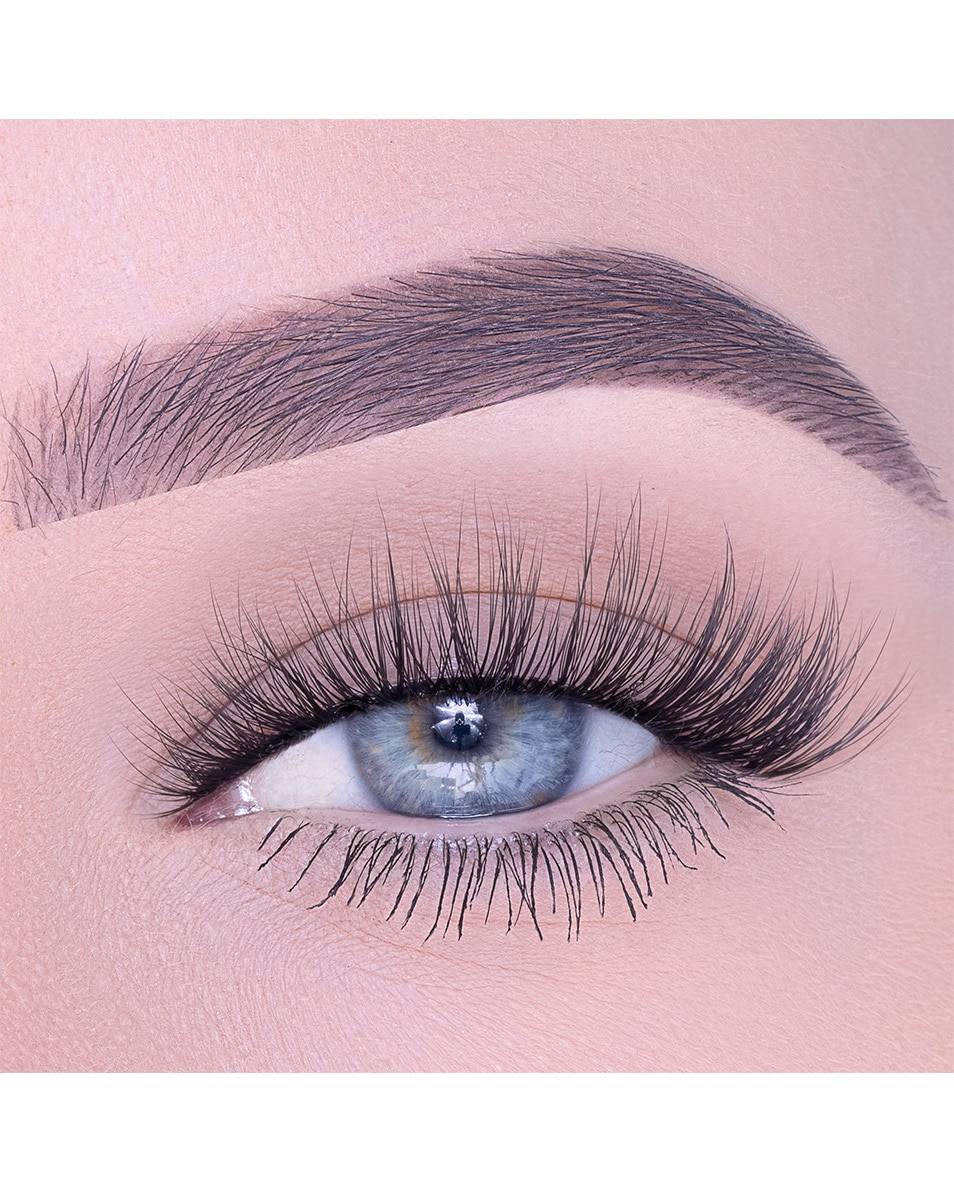 QUEEN TARZI LUXURY LASHES NORA 1 ST 2